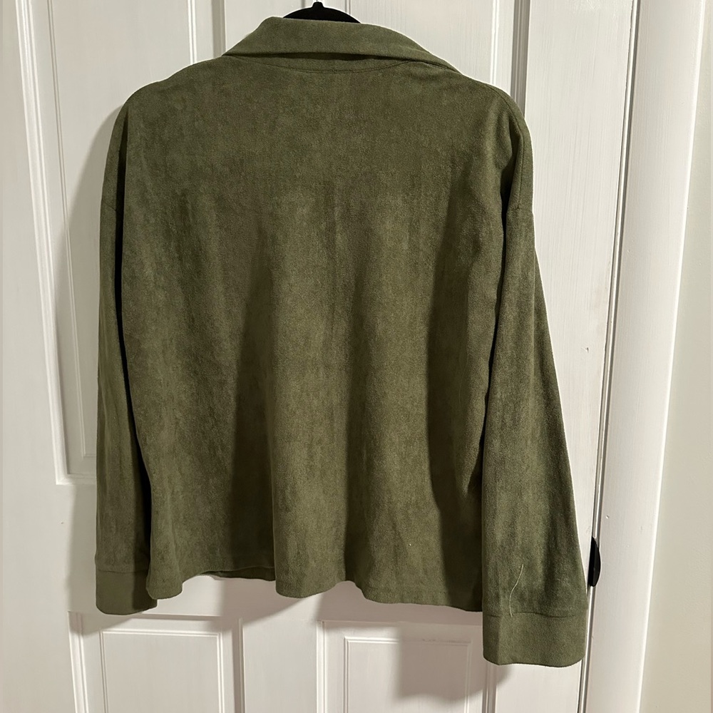 Shein button up - Picture 2 of 3